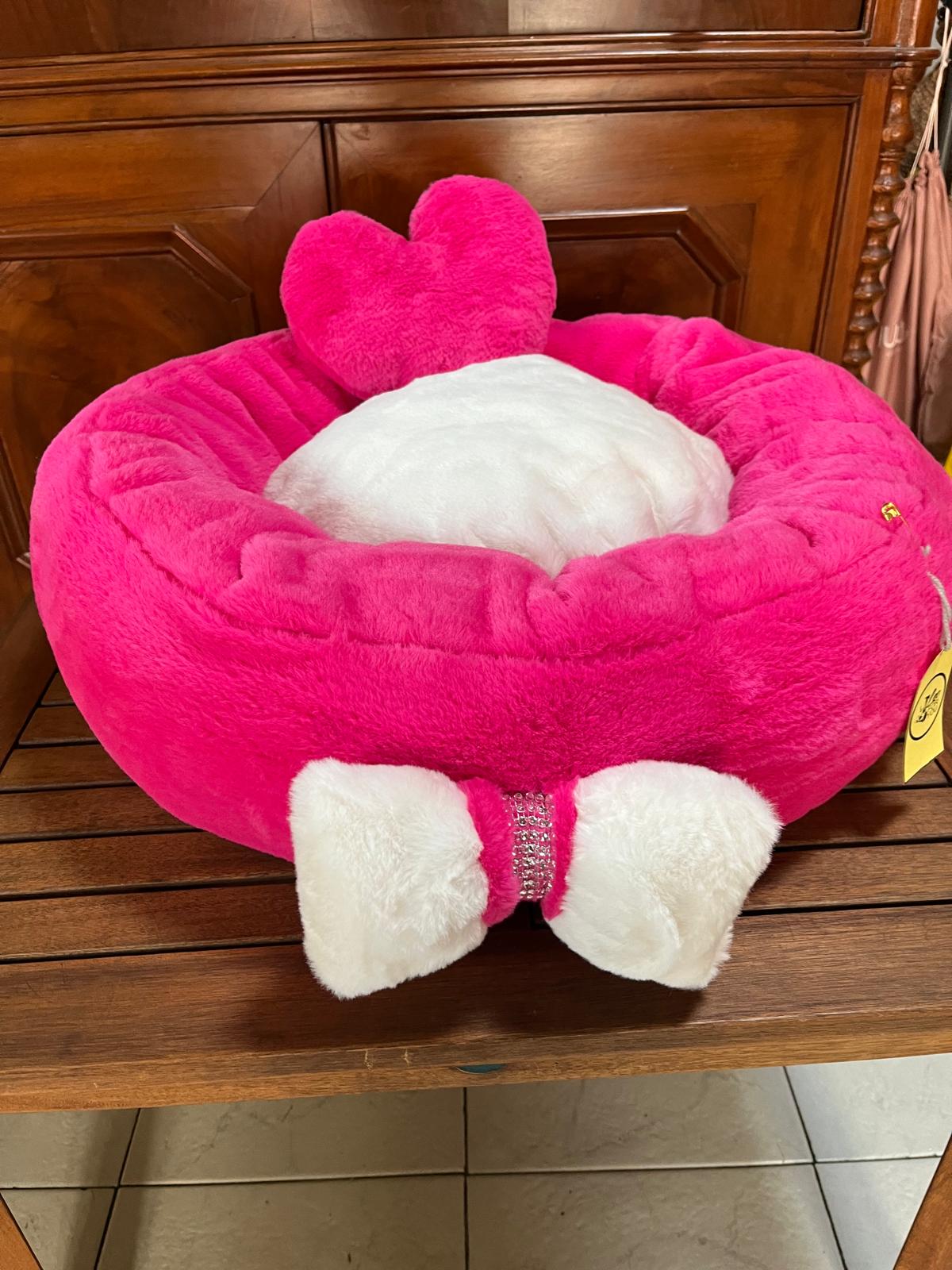 Cuccia Snow Donut