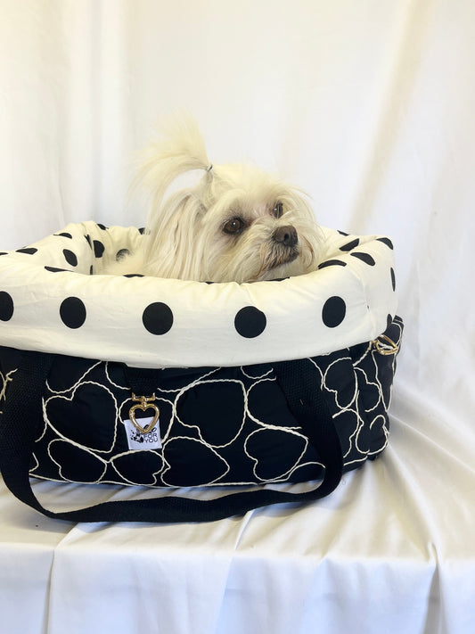 PetComfy

La borsa trasportino che diventa una morbida cuccia, ovunque voi siate