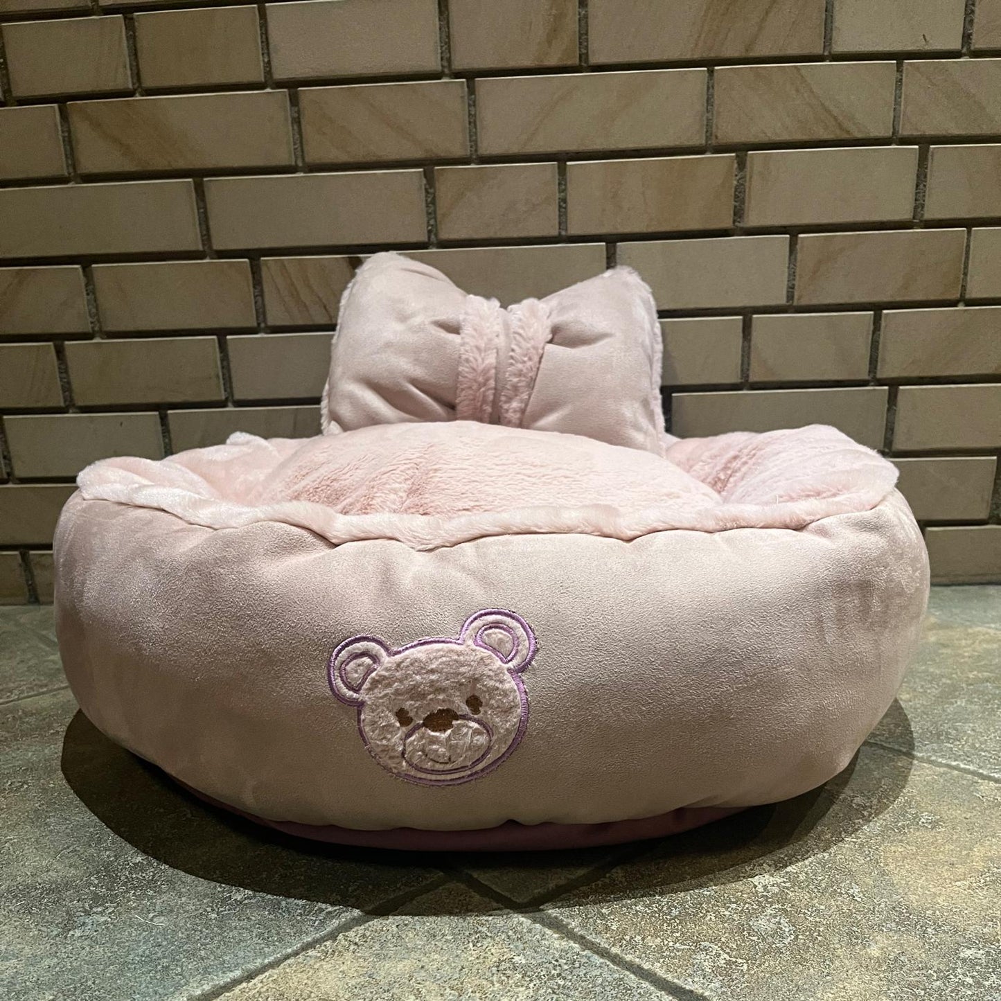 Cuccia Snow Donut