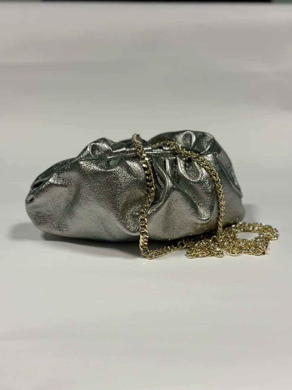 Minerva in Vera Pelle