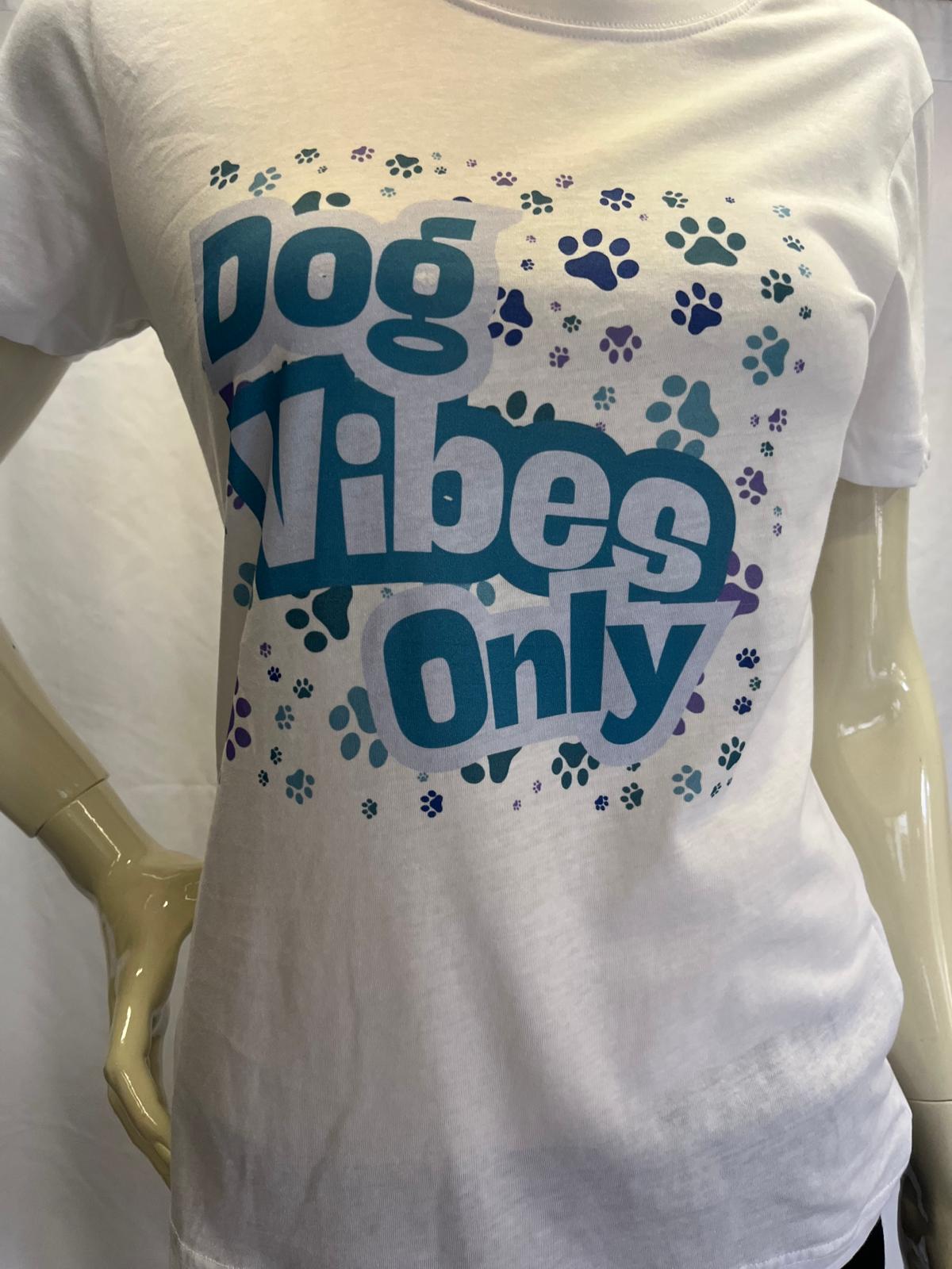 T-Shirt Donna 100% Cotone – Amore a Quattro Zampe 🐾