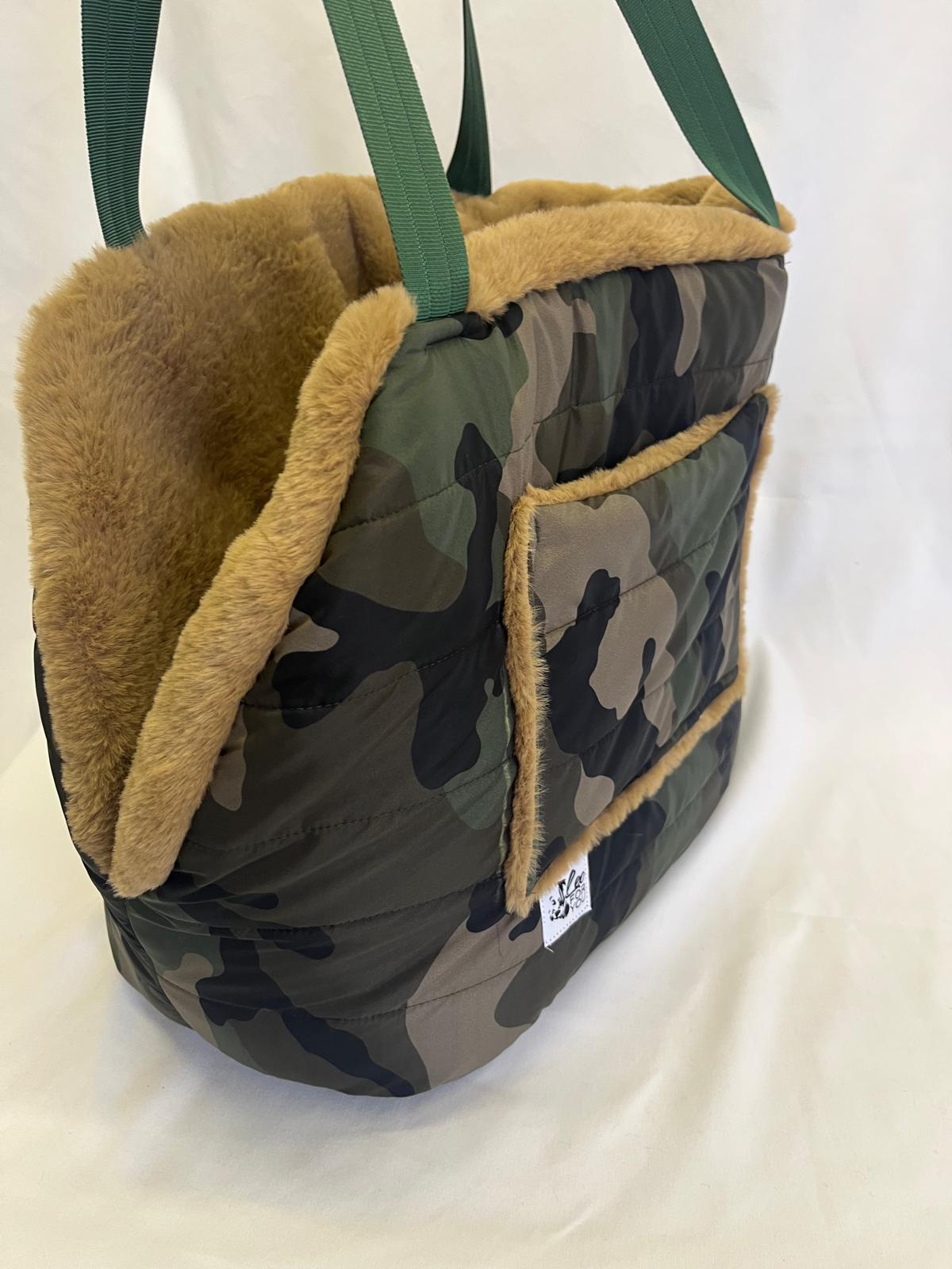 Borsa Trasportino Modello Secchiello Trapuntato Mimetico con Interno in Ecopelliccia Cammello